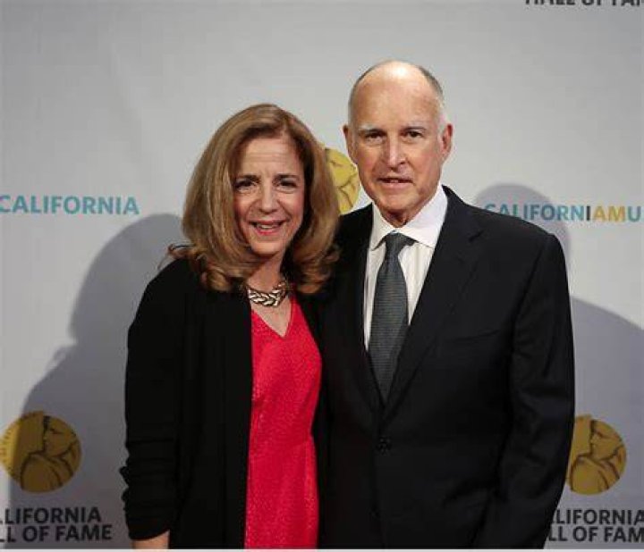 Jerry Brown 2024 Wife, net worth, tattoos, smoking & body facts Taddlr