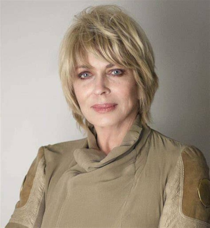 Joanna Cassidy Invites 'Closer' Into Her Historic Home! Closer Weekly