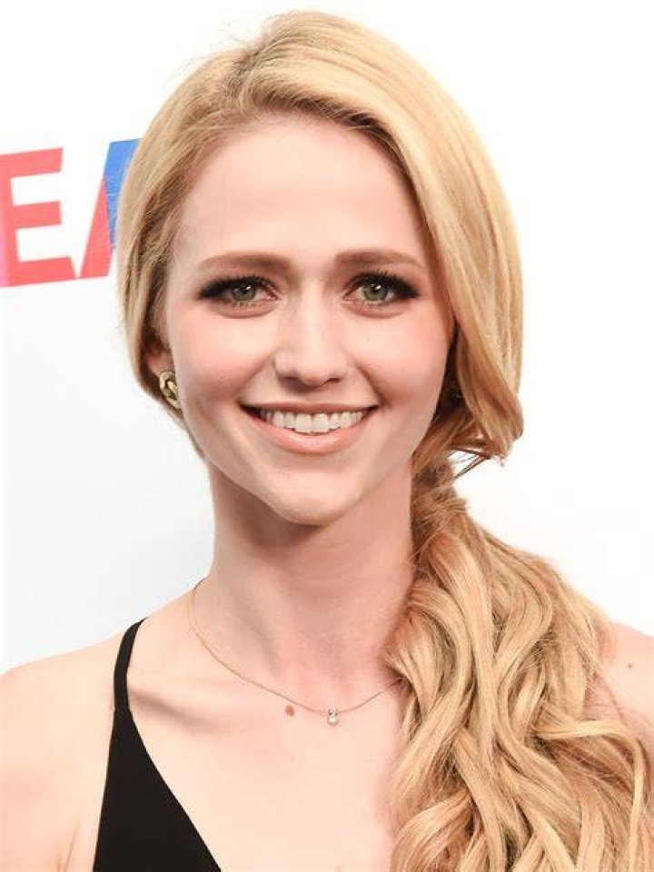 Johanna Braddy The Notebook TV Series Casting Ideas POPSUGAR