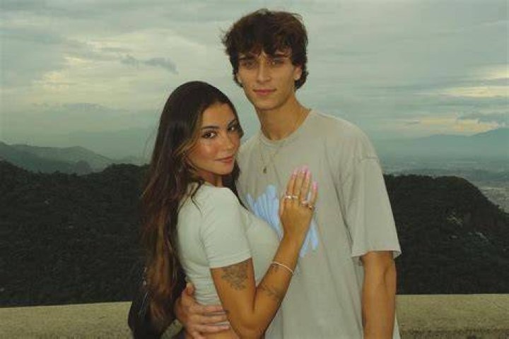 Josh Richards and Gabi Moura Are Couples 2023 ? An Intriguing Night at