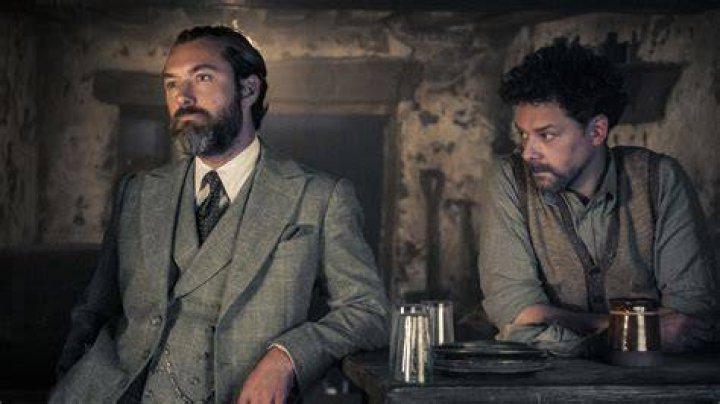 Jude Law as Albus Dumbledore Picture POPSUGAR Entertainment