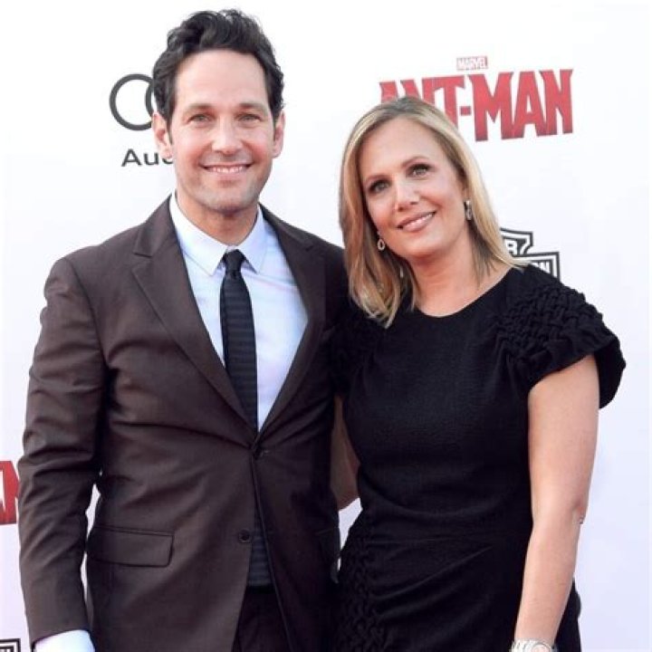 Julie Yaeger Wiki, Biography, Age, Height, Net Worth, Son