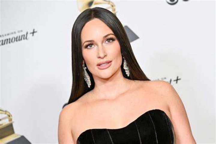 Kacey Musgraves Had a Beauty Snafu on Saturday Night Live Glamour