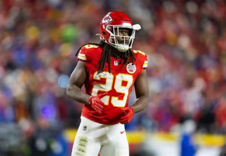 Kareem Hunt is active vs. Broncos, will Chiefs give him a shot at NFL