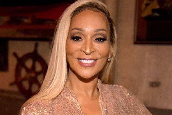 Karen Huger Moving Back to Potomac & New Perfume Event!