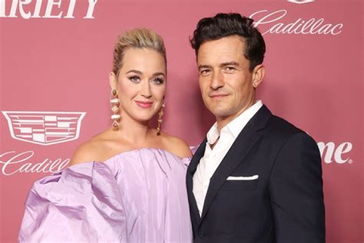Katy Perry & Orlando Bloom&rsquo;s Daughter Daisy Walks All By Herself Pics