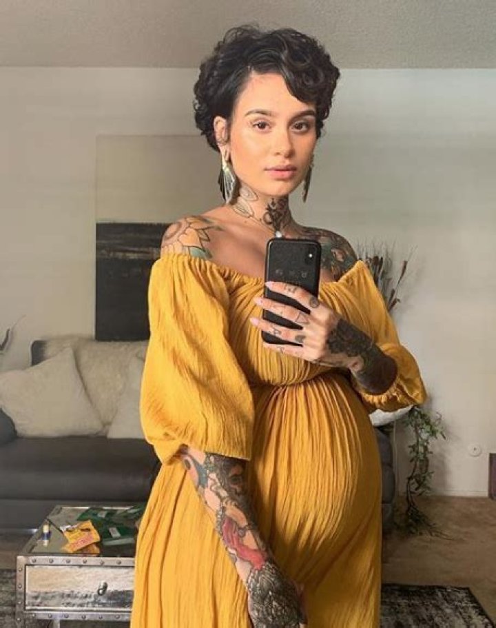 Kehlani gives birth to baby girl in her bathroom