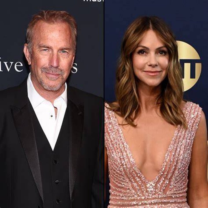 Kevin Costners Wife Christine Ditches Wedding Ring Days After Divorce