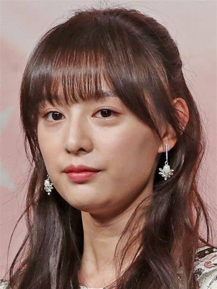 Kim Ji Won (Actress) Age, Bio, Wiki, Facts & More Kpop Members Bio