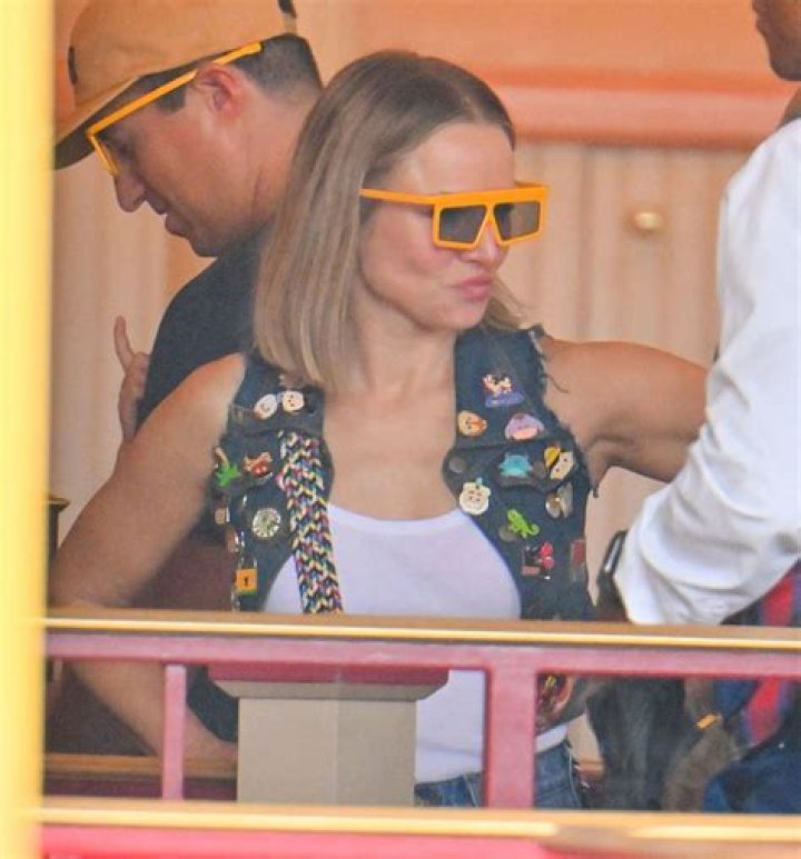 Kristen Bell at Disneyland 09/09/2022 &bull; CelebMafia