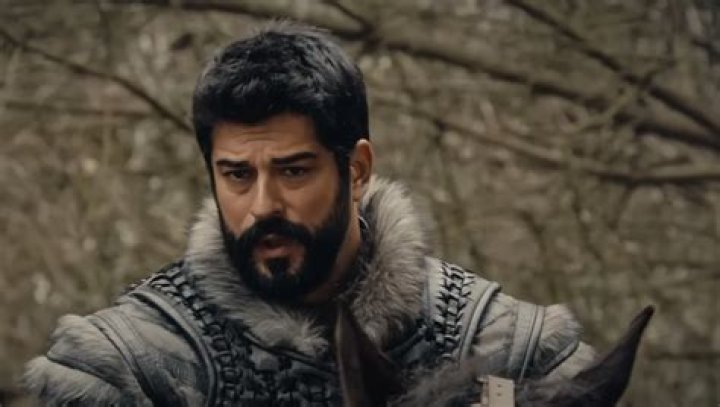 Kurulus Osman hero 'Burak' announces his visit to Pakistan Minute Mirror