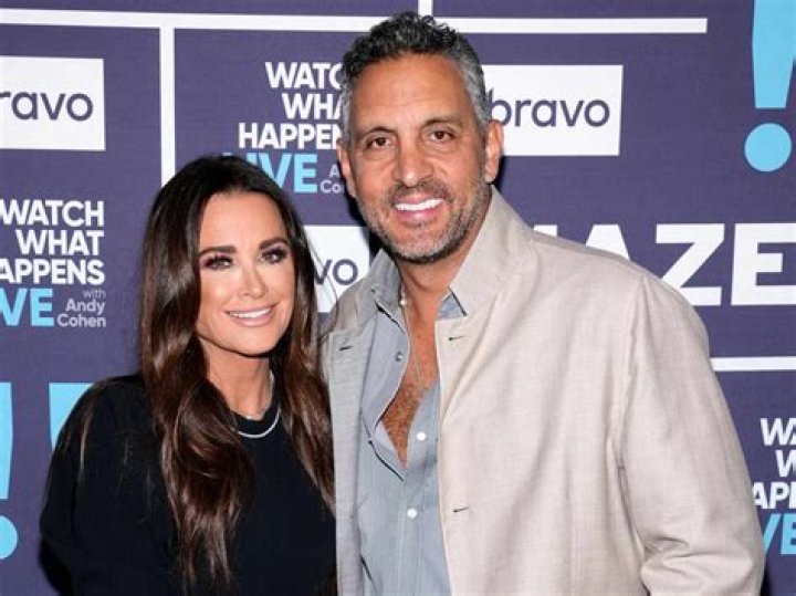 Kyle Richards and Mauricio Umansky SPLIT! Real Housewives of Beverly