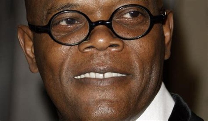 LA newscaster apologizes for black actor mixup