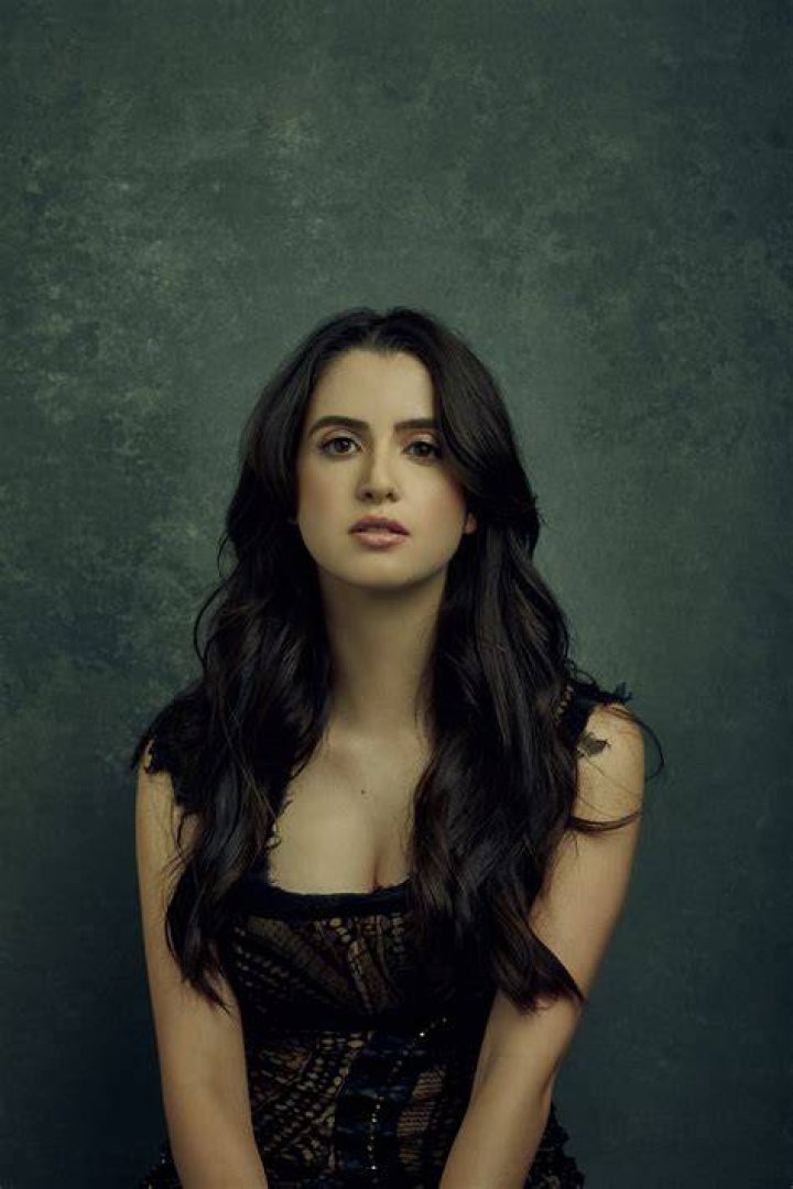 Laura Marano Talks Deluxe &lsquo;YOU&rsquo; EP, Acting Endeavors & Love For Los Angeles