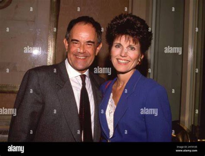 Laurence Luckinbill Net Worth 2024 Wiki Bio, Married, Dating, Family