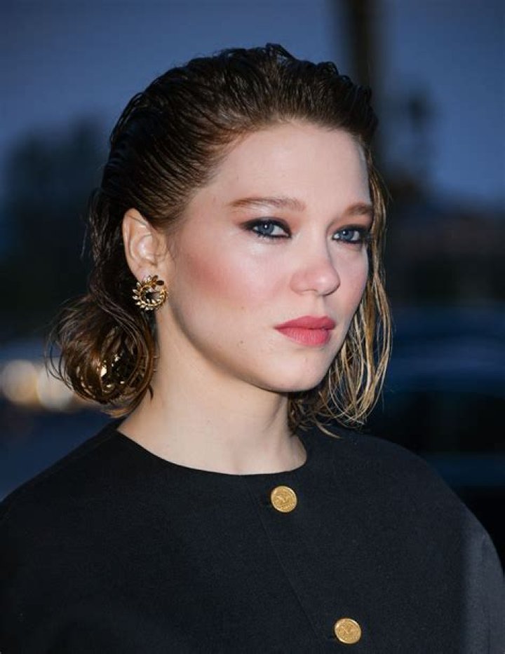 lea seydoux in 2019 Lea seydoux style, Girl film, French actress