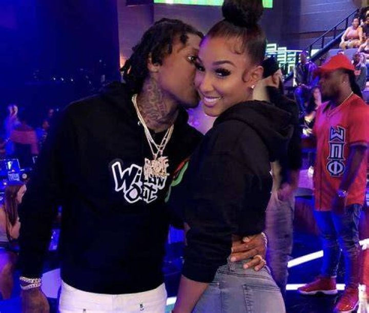 Lil Durk Kisses Bernice Burgos In Viral With His Pregnant Lady India