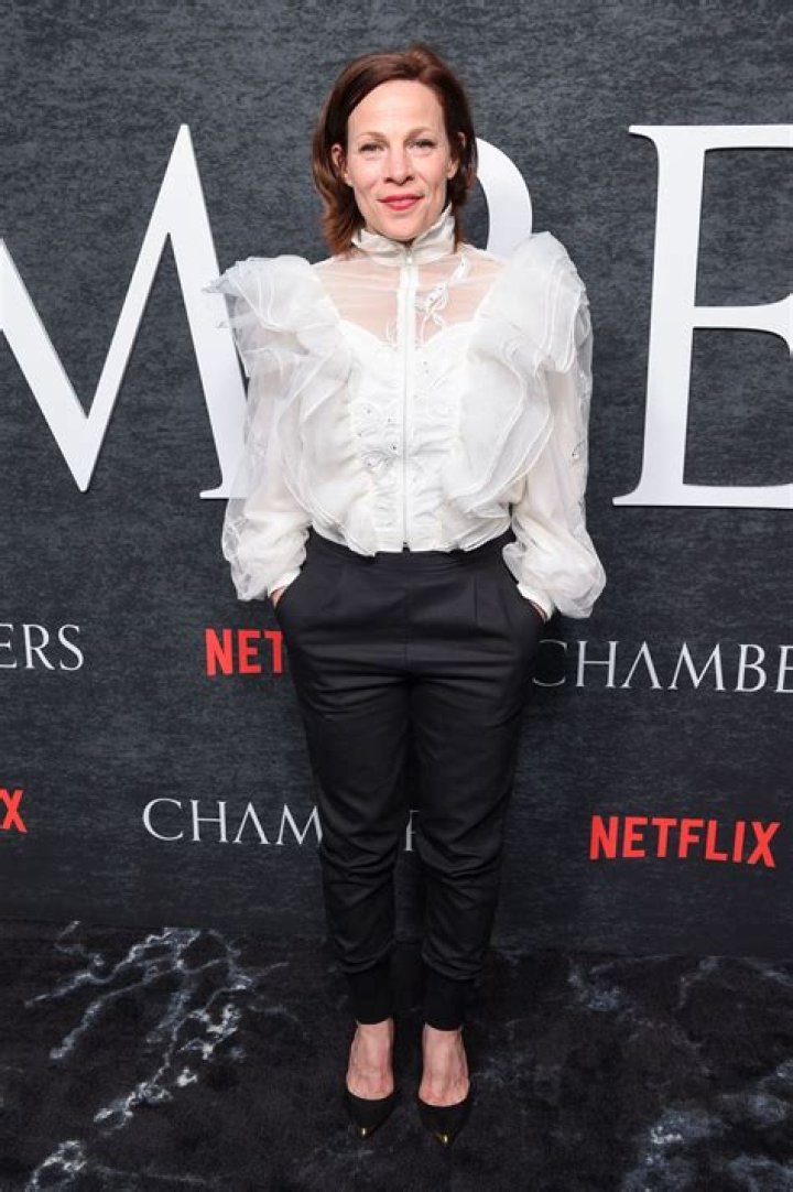 Lili Taylor Biography, Height & Life Story Super Stars Bio