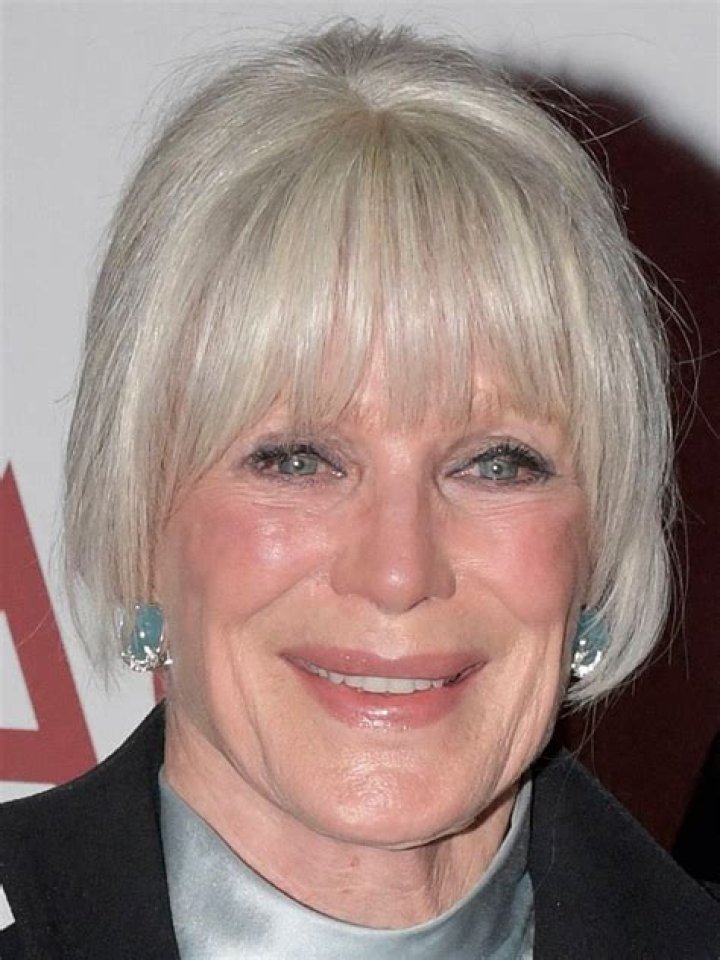 Linda Evans thanks 'lovely' Bo Derek for her 'Dynasty' role