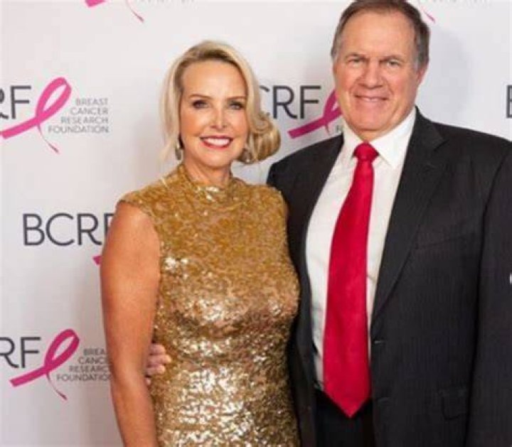 Linda Holliday Biography; Net Worth, Age, Twins And Daughter Of Bill
