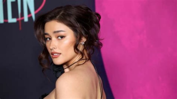 Liza Soberano Net Worth (2022), Wiki, Age, Husband, Kids And More Facts