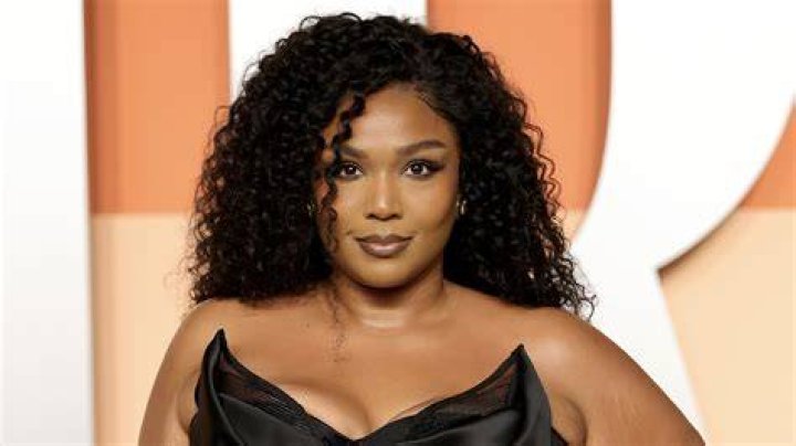 Lizzo's Weight Gain & Choice to Celebrate Her Body &mdash; A Look at the