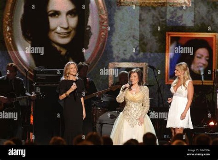 Loretta Lynn, Miranda Lambert & Sheryl Crow Coal Miner's Daughter