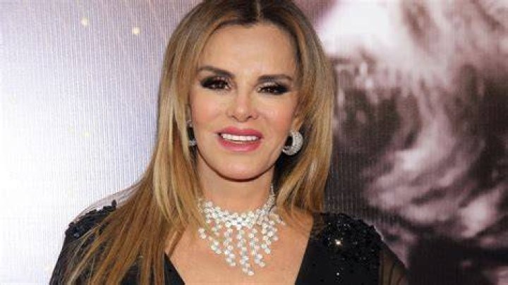 Lucia Mendez photo 10 of 136 pics, wallpaper photo 370531 ThePlace2