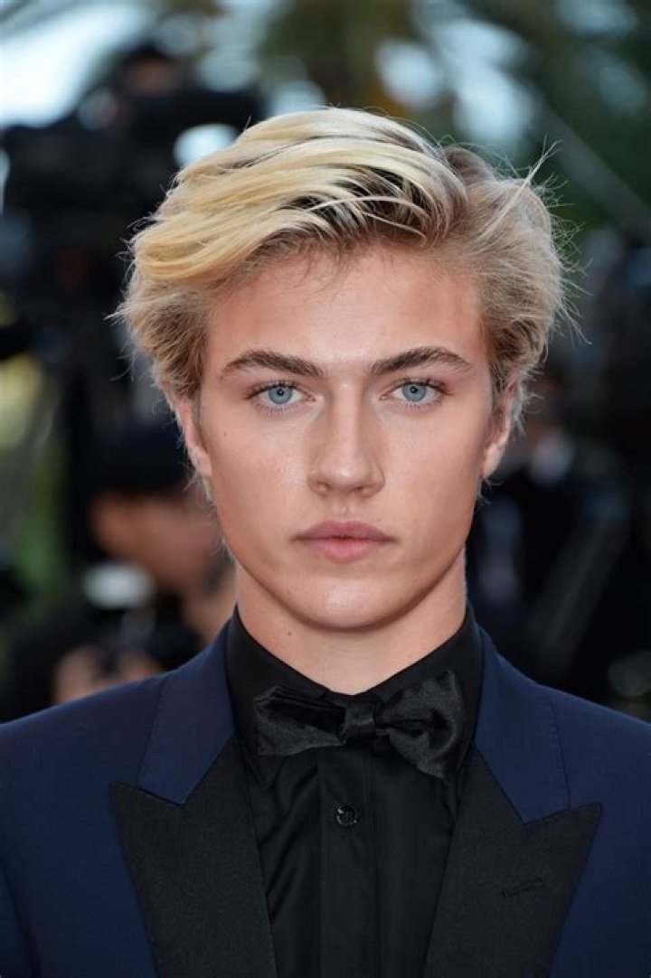Lucky Blue Smith Ties the Knot with Nara Pellman