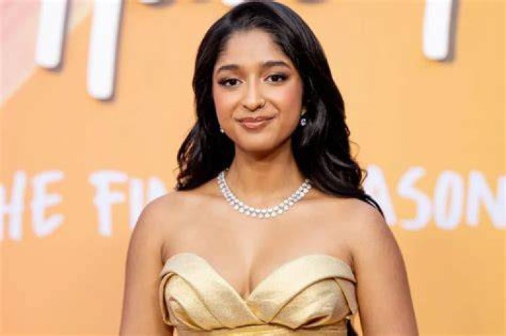Maitreyi Ramakrishnan, Net Worth, Age, Height, Movies, Parents, Family