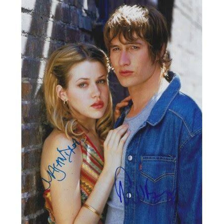 Majandra Delfino et Brendan Fehr (Roswell) à Paris pour présenter B+T