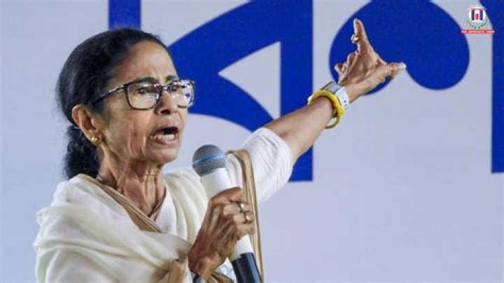 Mamata Banerjee blames Congress for seatsharing delay over &lsquo;unjust