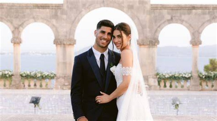 Marco Asensio y Sandra Garal preparan una sorpresa muy especial para su