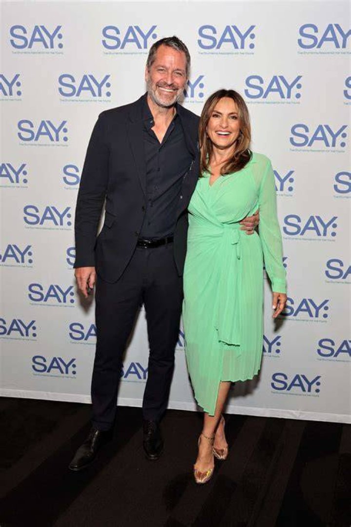 Mariska Hargitay and 'Younger' Star Peter Hermann's Marriage Is