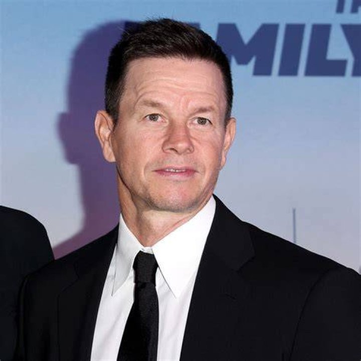Mark Wahlberg Posts 1 of His First Photos With Wife Rhea