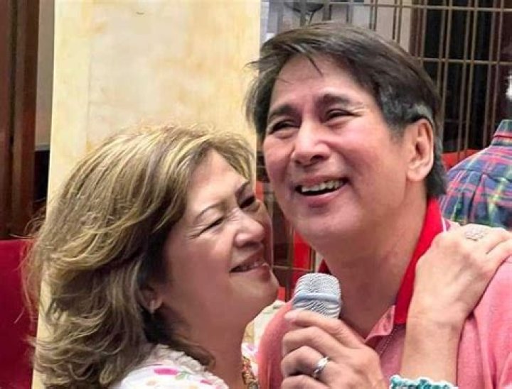 Matt Ranillo III serenades wife Lyn Tupaz on her bday