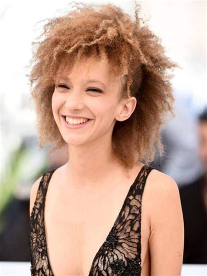 Maya Eshet Biography, Height & Life Story Super Stars Bio