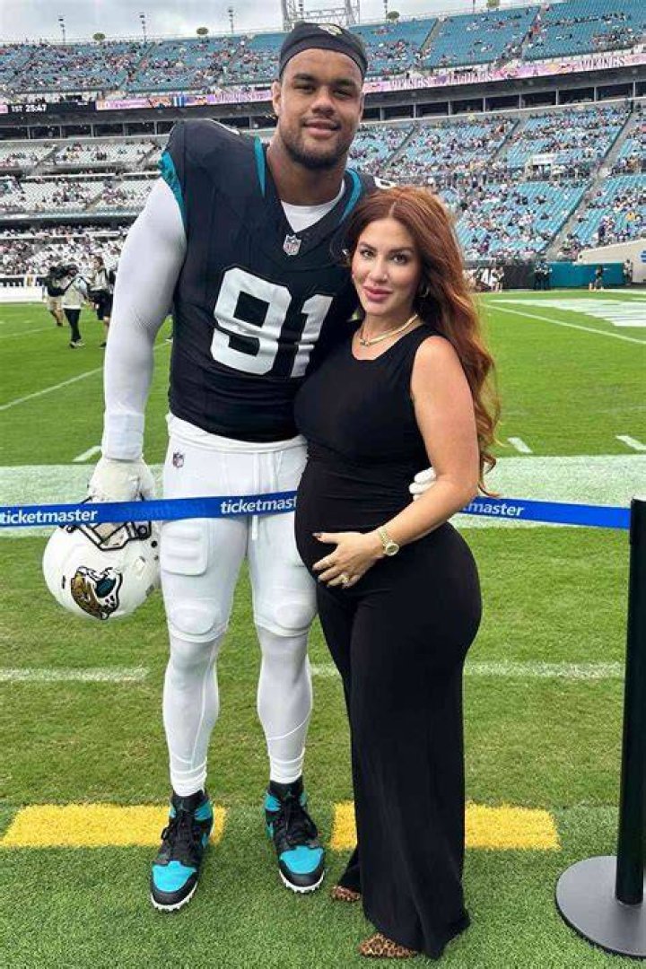 Meet Arik Armstead & His Wife Mindy Hardwood