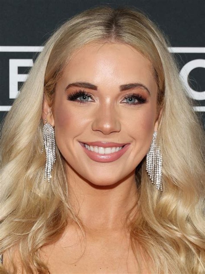 Meghan Moroney Age Everything You Need To Know About The Rising Star