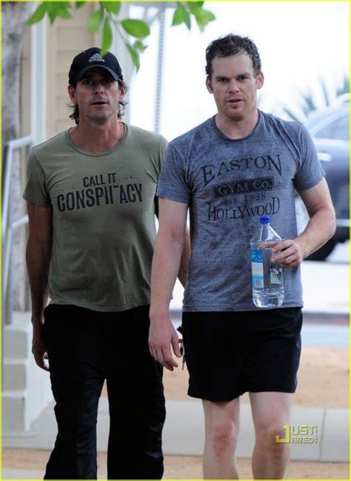 Michael C. Hall Stays Healthy at the Gym Photo 2464969 Michael C