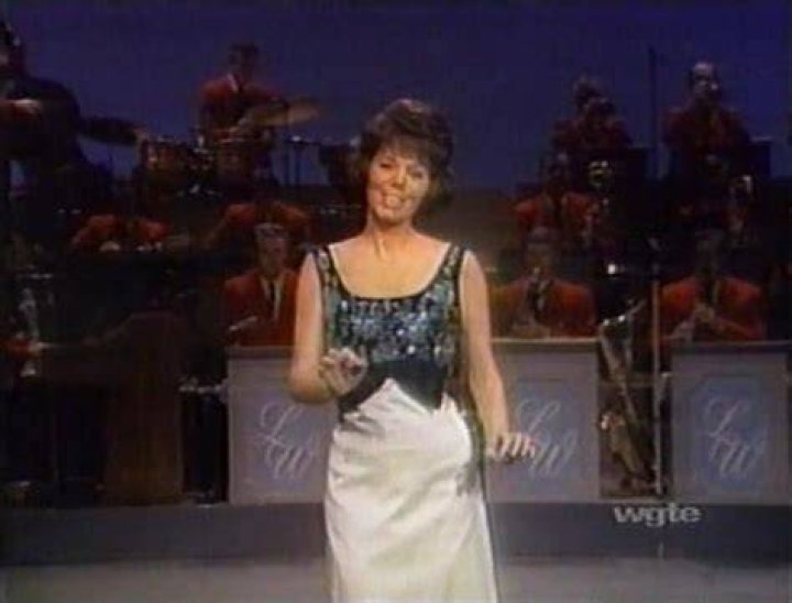 Natalie Nevins, 85, a Welk singer