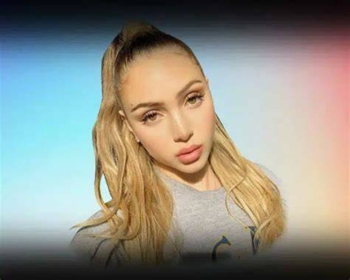 Nathalie Paris Bio, Is She Dating Anyone?, Net Worth & Personal life