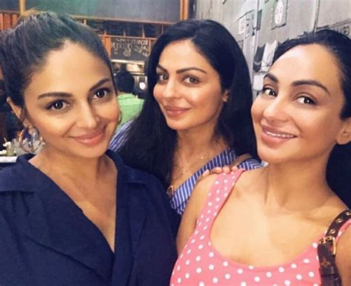 Neeru Bajwa Age, Height, Sister Name, Husband, Children, Birthday