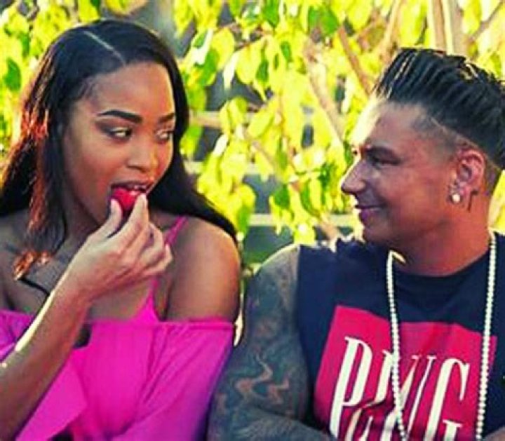 Nikki Hall Wiki [Pauly D Girlfriend], Age, Height, Boyfriend, Net Worth