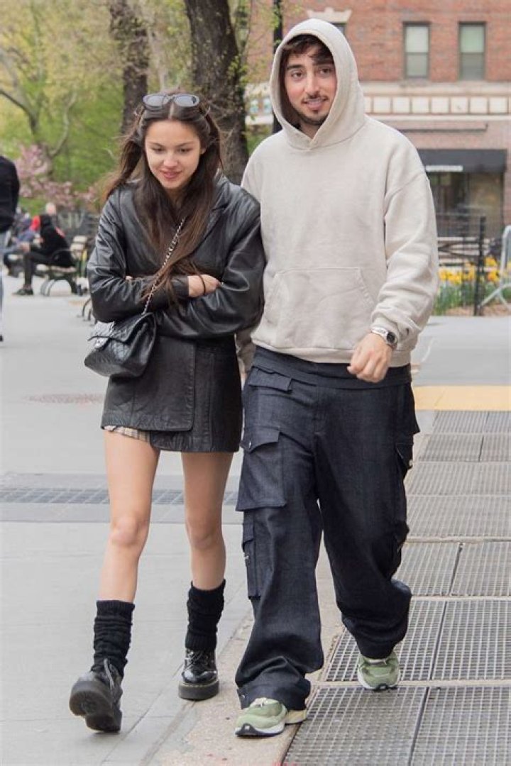 Olivia Rodrigo and Zack Bia are officially dating News365.co.za