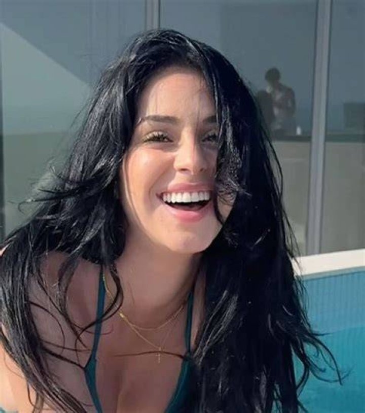 [Original CLIP]Camilla Araujo viral Video on Twitt Devfolio