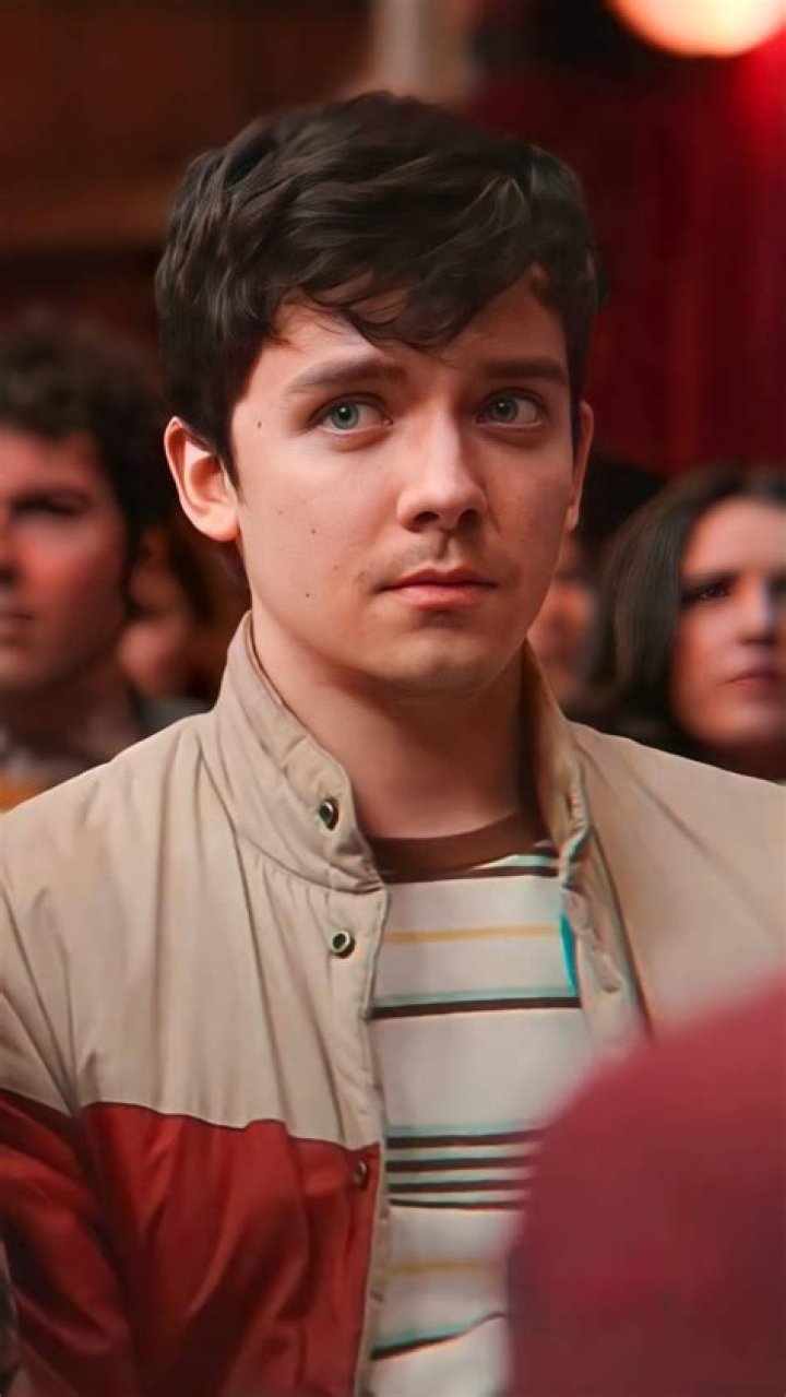 Otis Milburn retouched image in 2022 Asa butterfield, Sex education