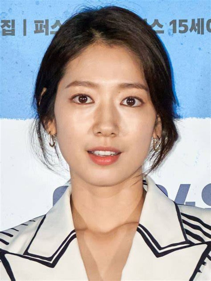 Park Shin Hye Shares Exclusive Photos With Her Husband Choi Tae Joon