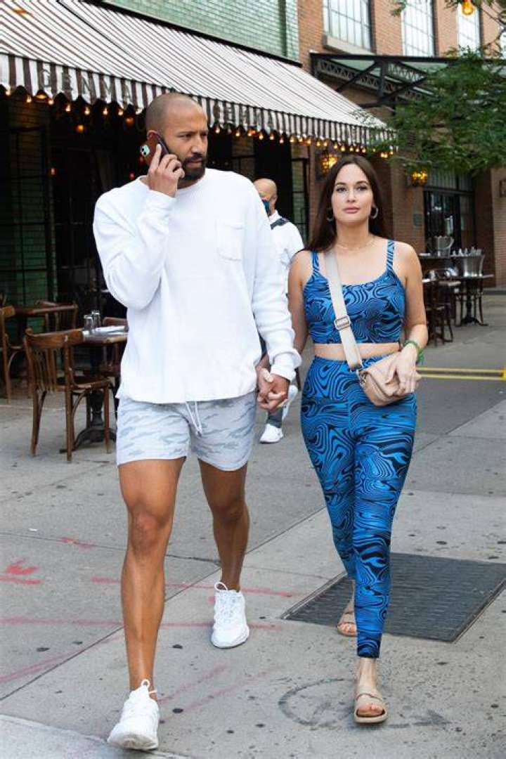 PDA Alert! Is Kacey Musgraves Dating Cole Schafer?