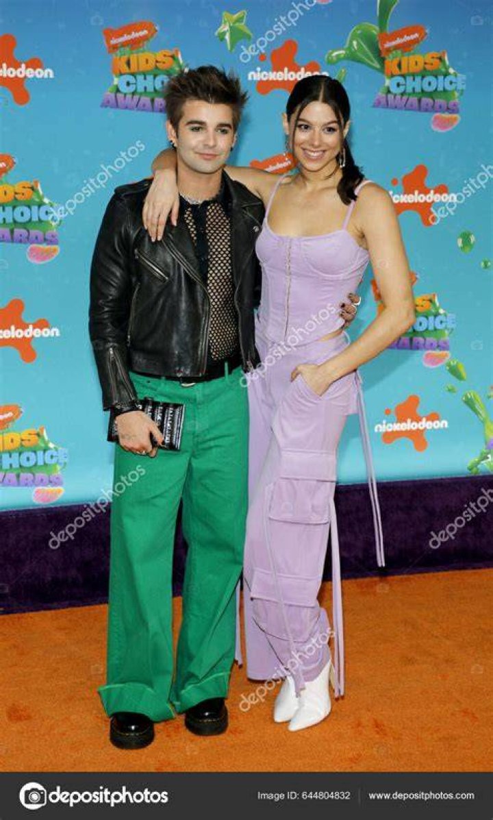 Photo Jack Griffo and Kira Kosarin Attend the Kids' Choice Awards in